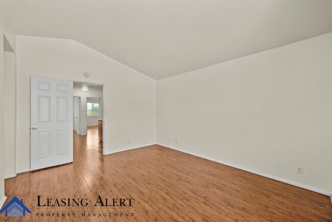 Building Photo - 27653 Myrin Ct