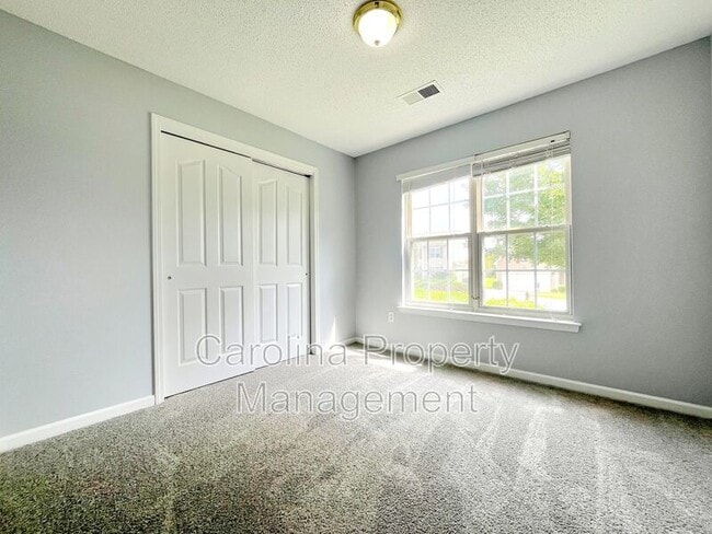 Building Photo - 6828 Ayrshire Glen Pl
