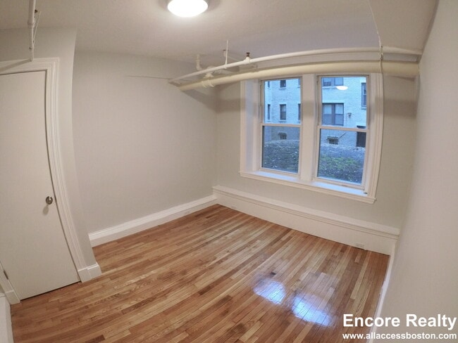 Building Photo - 1450 Commonwealth Ave