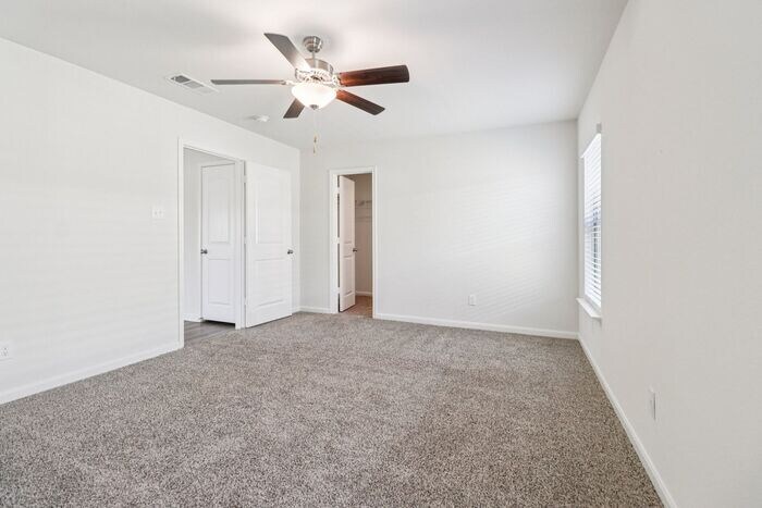 Building Photo - 304 Trinity Trl