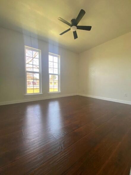 Building Photo - 2104 Beta Cir