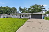 Building Photo - 6051 Graystone Dr