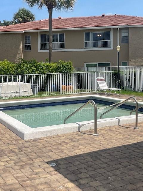 Building Photo - 1030 Twin Lakes Dr