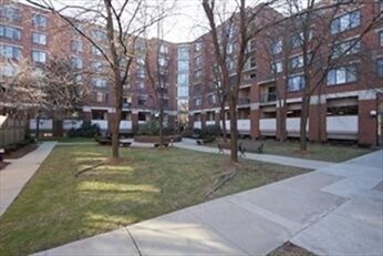Building Photo - 85 Brainerd Rd