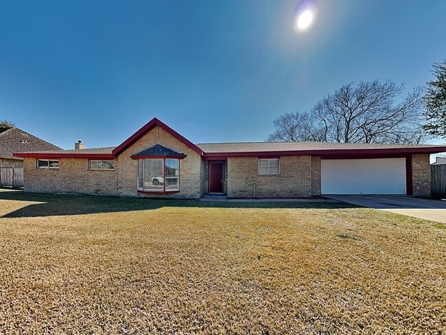 Building Photo - 6002 Raza Rd