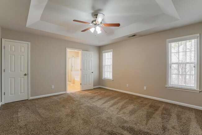 Building Photo - 117 Pearson Place