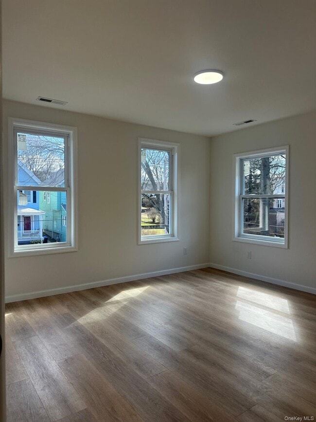 Building Photo - 38 Carroll St