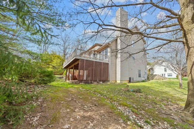 Building Photo - Silverton- Meticulous 4+ bedroom, 5ba, 2 car