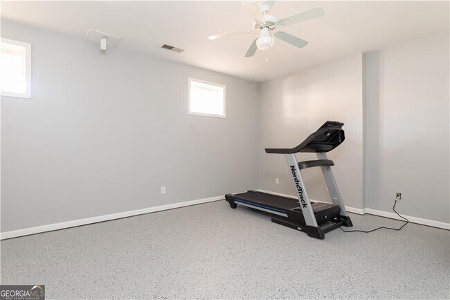 Building Photo - 574 Vinings Estates Dr SE