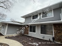 Building Photo - *** COMMUTER FRIENDLY / W&D IN UNIT / SMAL...