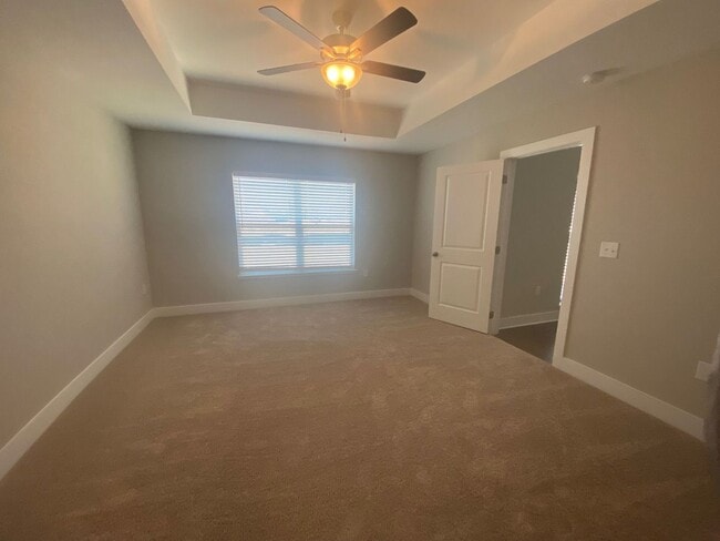 Building Photo - Spacious, Modern Home Convenient to Shopping, Parks, Schools & Tyndall AFB! *SPECIAL: 1/2 OFF 1st...