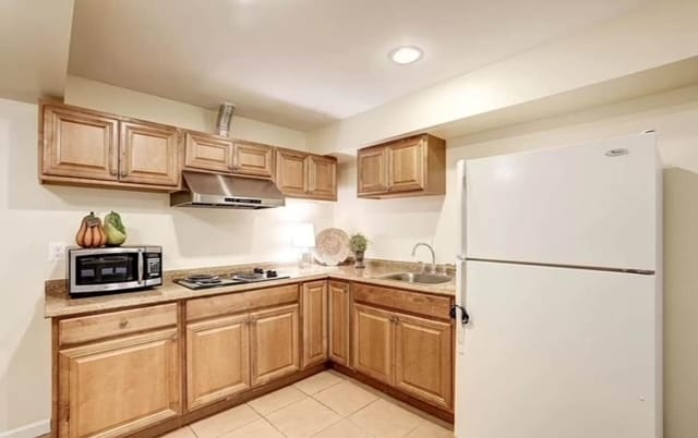 Building Photo - 25945 Donovan Dr