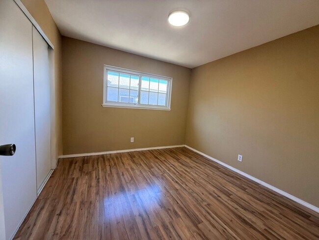 Building Photo - Spacious 4BD 2BA House With Perfect Private Backyard and Solar Panels  in Simi Valley