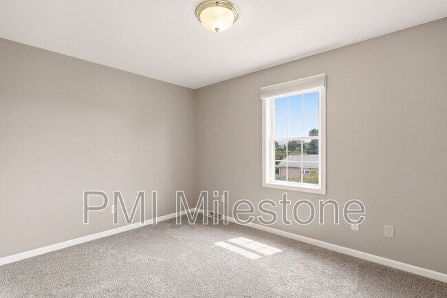 Building Photo - 233 Carmack Dr