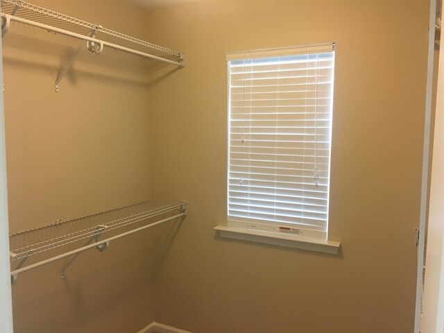 Building Photo - 19 Winslow Cir