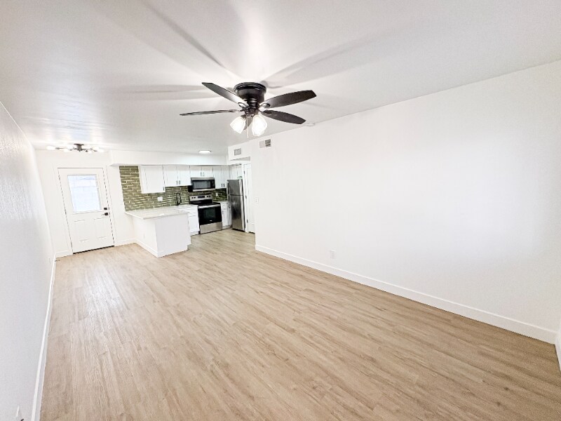 Building Photo - 1637 N 51st St