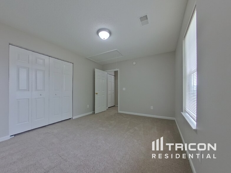 Building Photo - 6 Killian Grn Ct