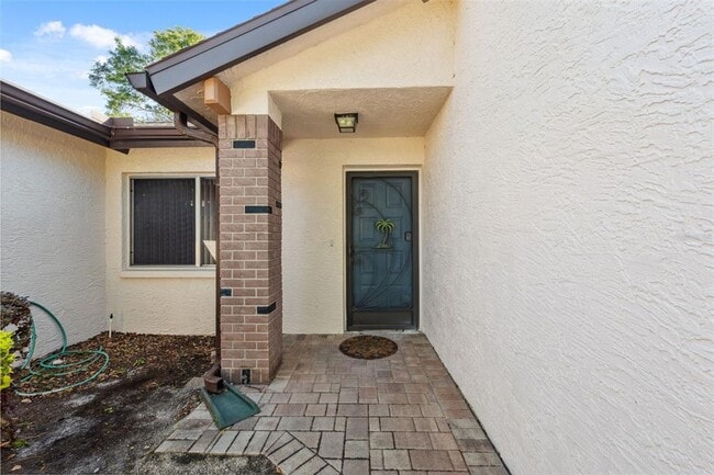 Building Photo - 7522 Heather Walk Dr