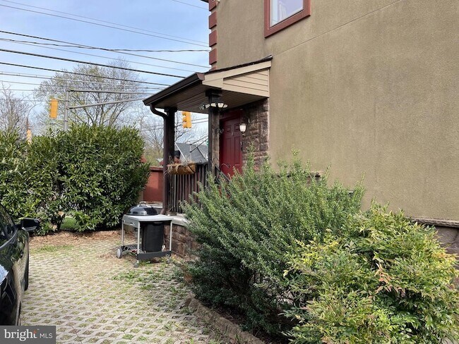 Building Photo - 4 White Horse Pike