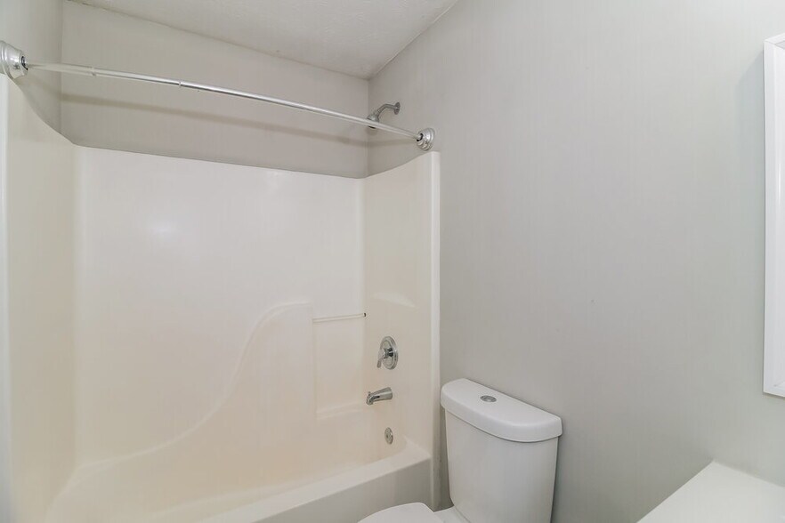 Building Photo - 1325 Carney Ct