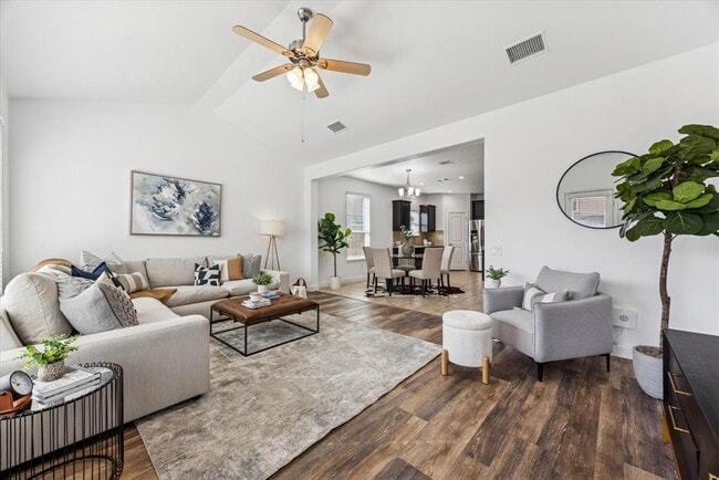 Building Photo - 1412 Elbe St