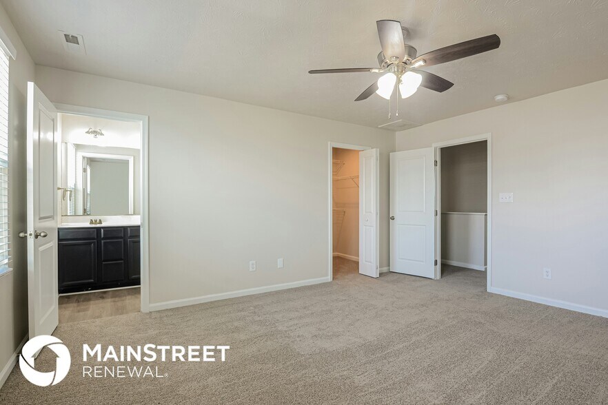 Building Photo - 13820 N Cardonia Dr