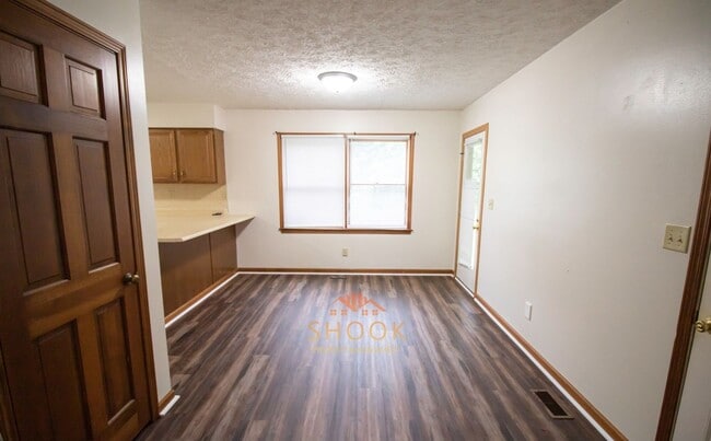 Building Photo - Large 3 BR Condo/Townhome in Outskirts of West Lafayette