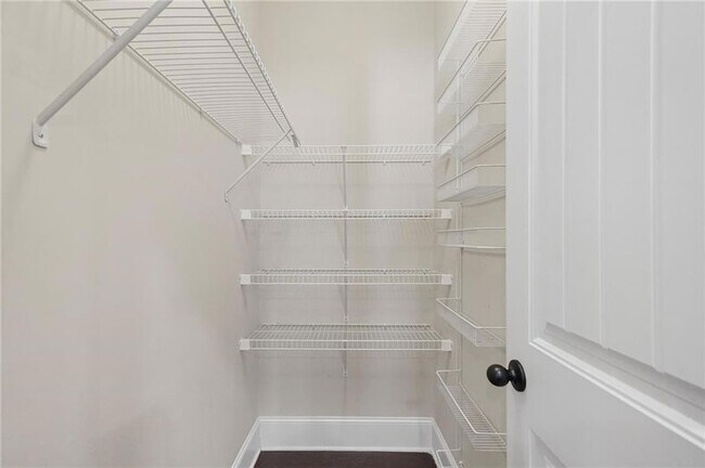 Building Photo - 1365 Delo Ln