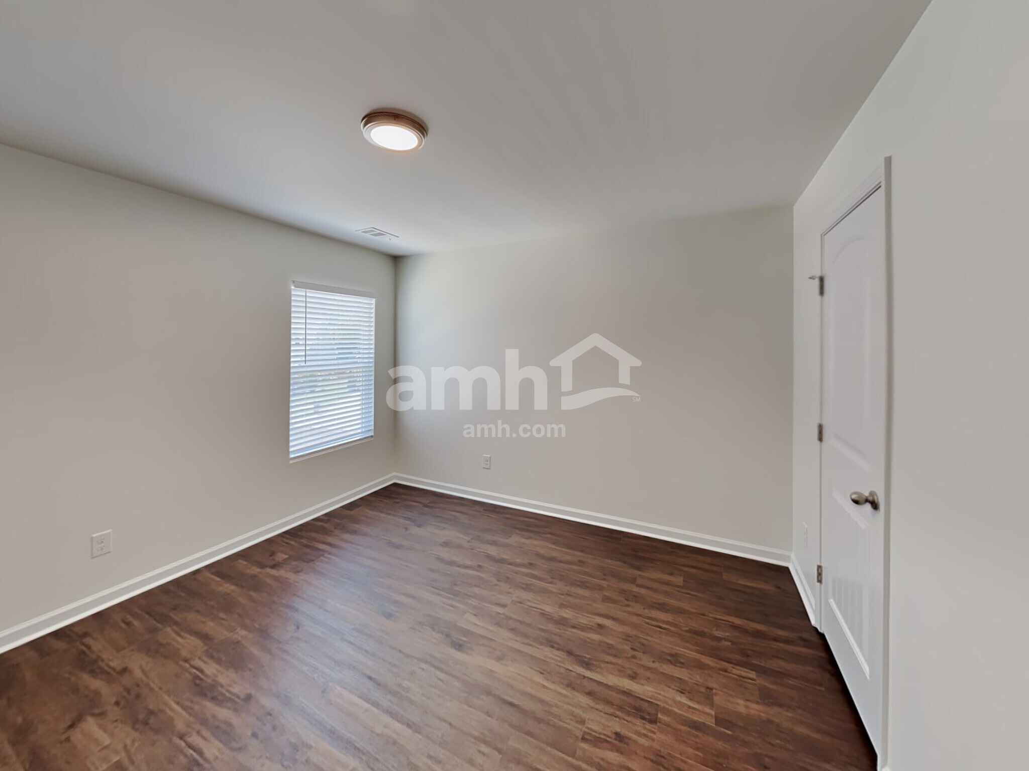 Building Photo - 631 Sunflower Dr