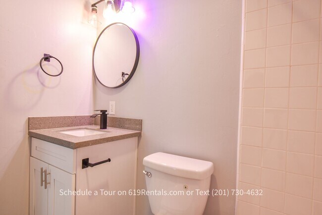 Building Photo - Remodeled 1 Bedroom, 1 Bath Apartment