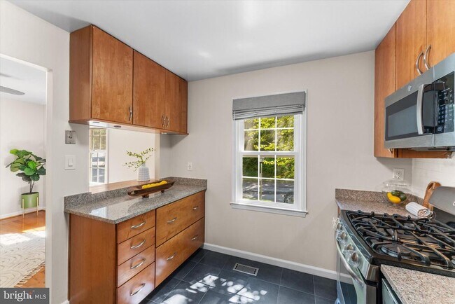 Building Photo - 5602 Kirkham Ct