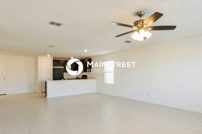 Building Photo - 3 Bedroom Pet-Friendly Home in Fort Worth, TX with Main Street Renewal
