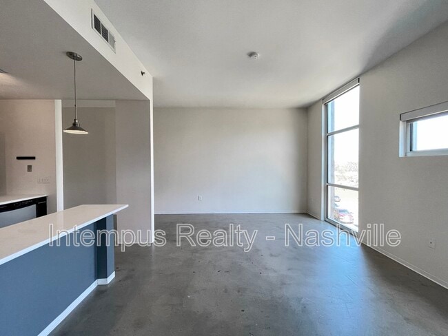 Building Photo - 2115 Yeaman Pl