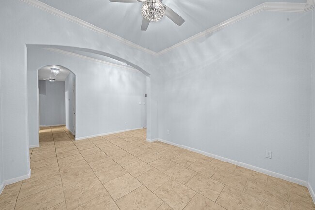 Building Photo - 5123 Shadow Breeze Ln