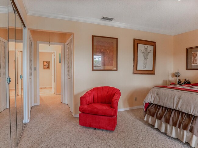 Building Photo - 1903 NE Media Ave