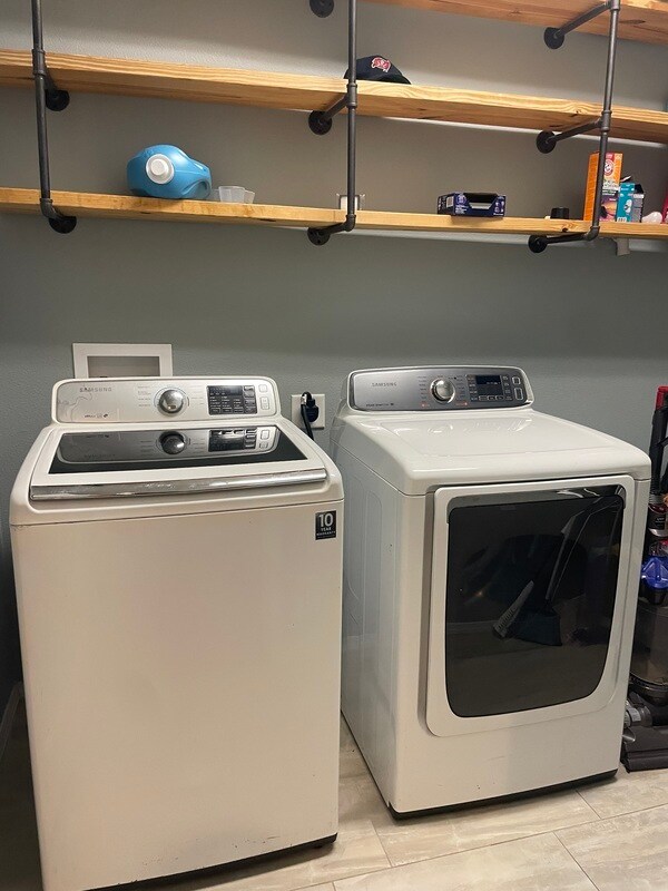 Building Photo - 15269 Stone House Dr