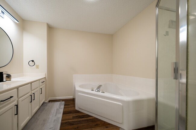 Building Photo - 4275 Merrimac Lane North