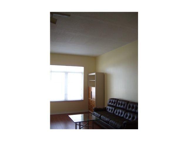 Building Photo - 1200 Town Center Dr