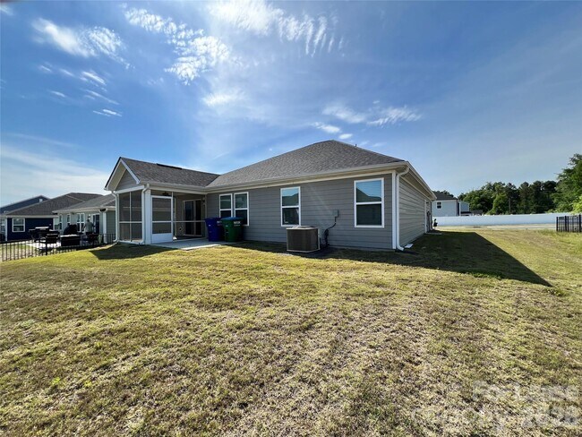 Building Photo - 12185 Riceland Way