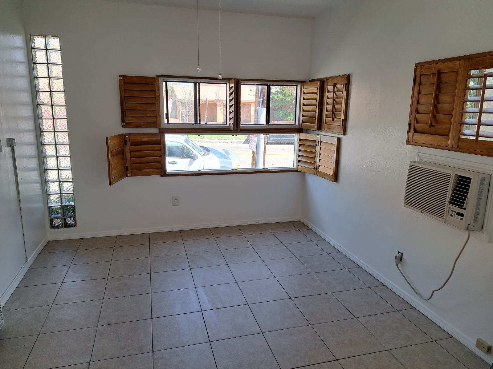 Building Photo - 3664 W 54th St