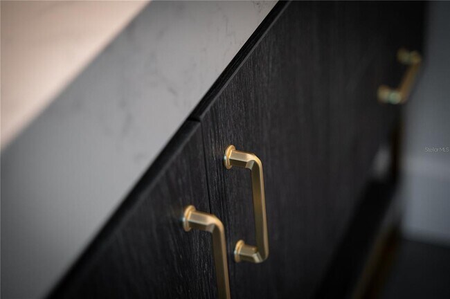 Building Photo - 1097 Eden Isle Blvd NE