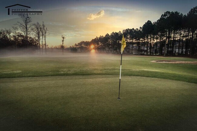 Building Photo - 6203 Catalina Dr