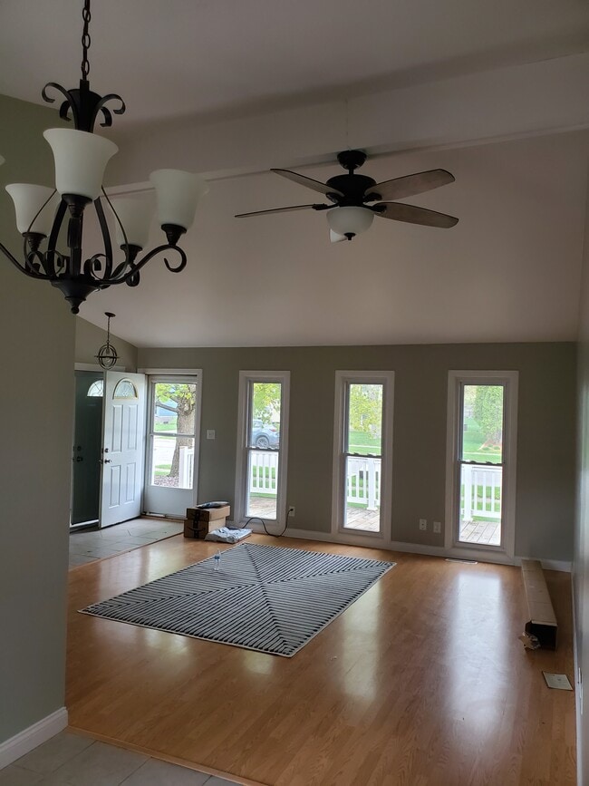 Living Room - 9830 McKinley St