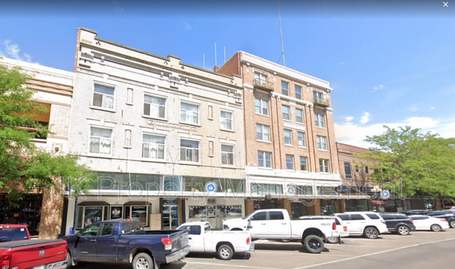 Building Photo - 415 Central Ave