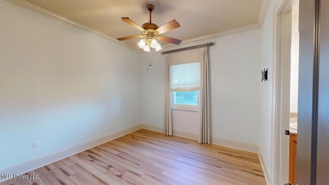 Building Photo - 4640 W Beach Blvd