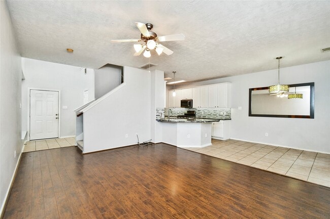 Building Photo - 62 E Stedhill Loop