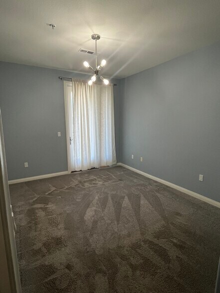 Building Photo - 3877 Pell Pl