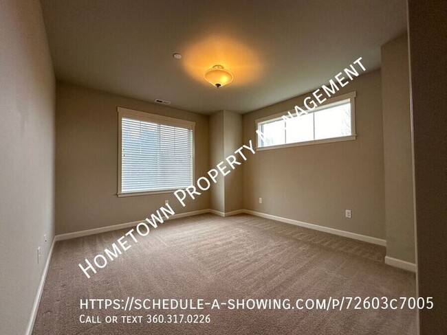 Building Photo - 3 Bedroom 2.5 Bath Condo on Briggs Drive -...