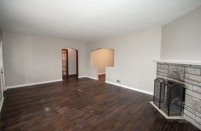 Building Photo - 3309 Mars Hill St