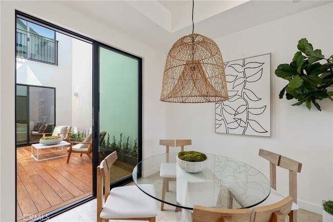 Building Photo - 11825 Tennessee Ave